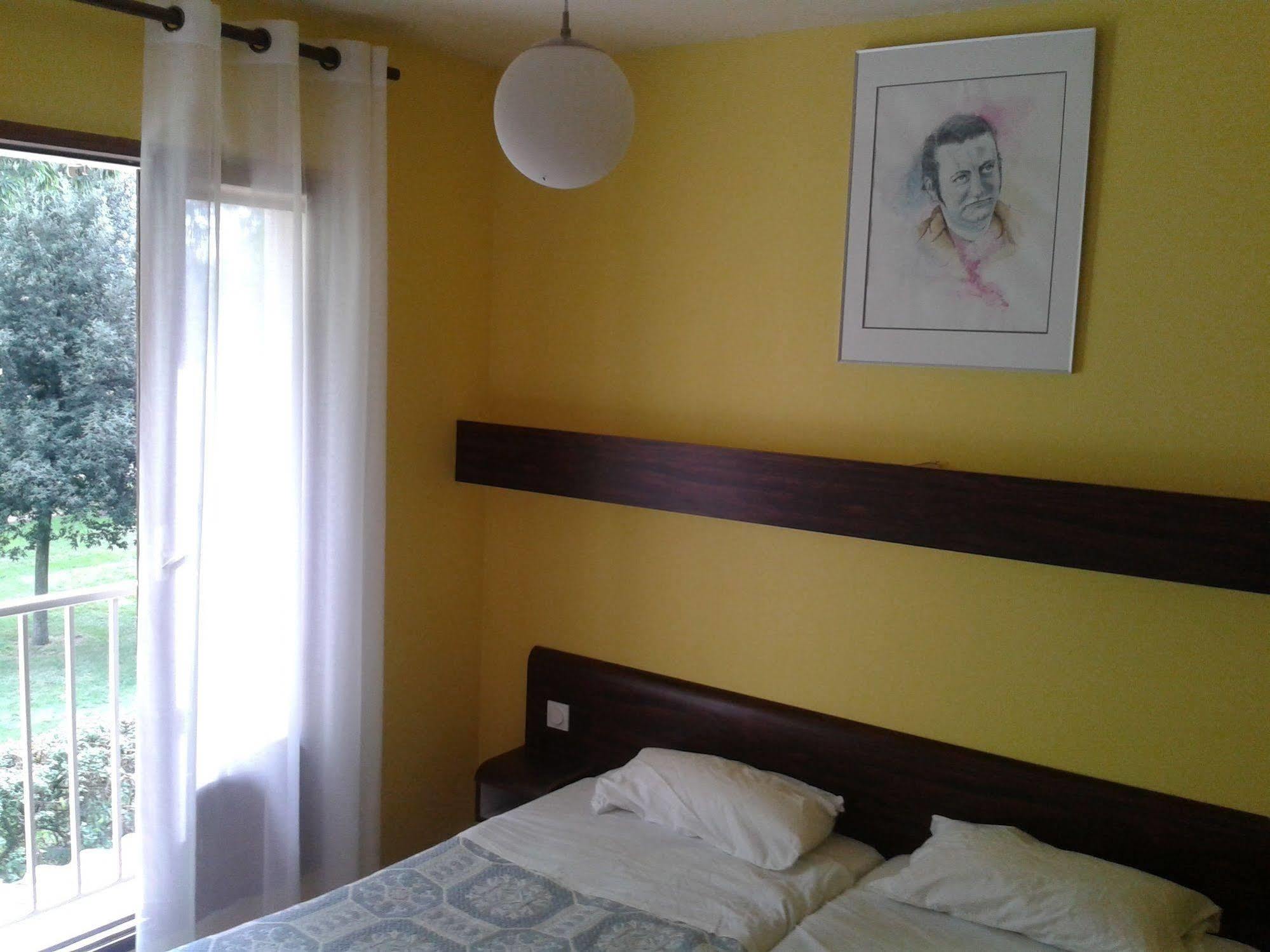 Friendly Auberge Коломье Экстерьер фото