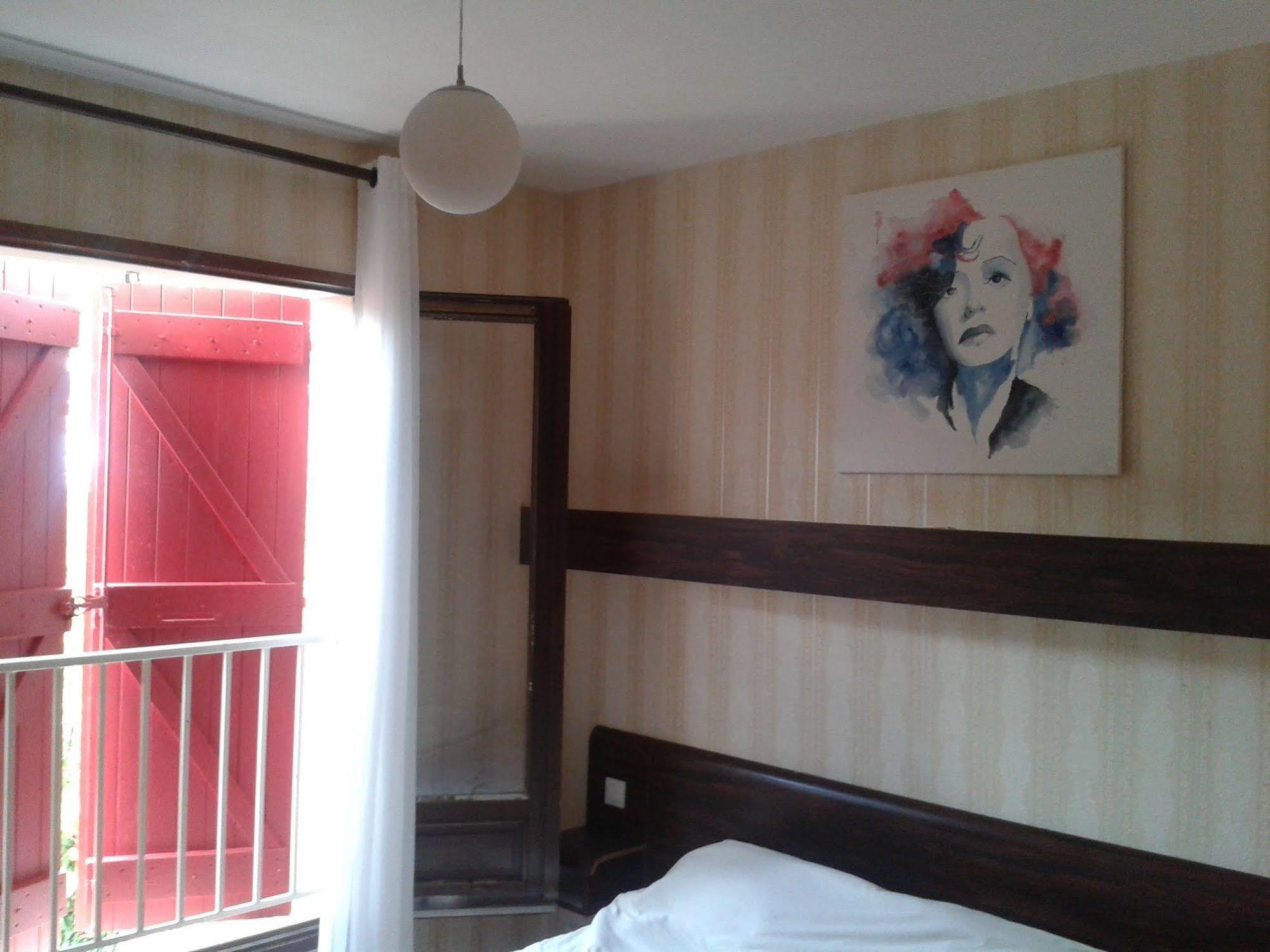 Friendly Auberge Коломье Экстерьер фото